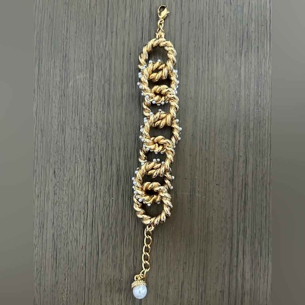 Oscar de la Renta Gold and Pearl Link Bracelet
